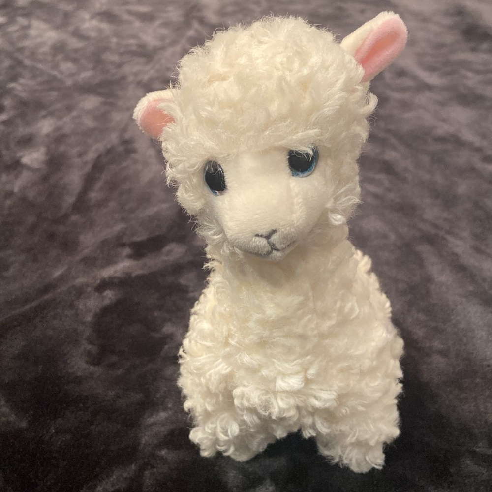 🍭2019 Ty Original Beanie Babies Lily the White Lama w Blue Eyes 🥰